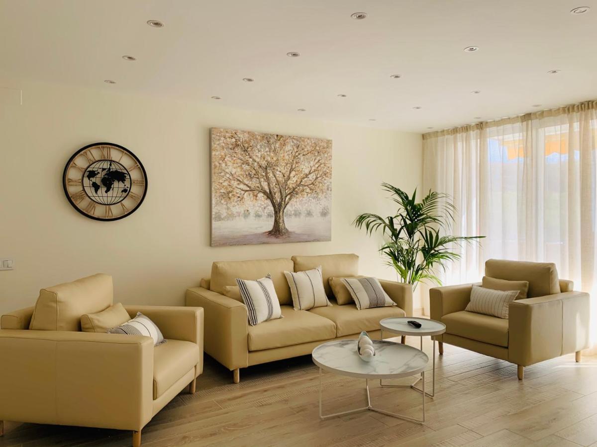 Sitges Spaces Oasis Suites- 4 Bedroom, 4 Ensuite Bathrooms, Terrace, Pool, Sitges Centre Kültér fotó