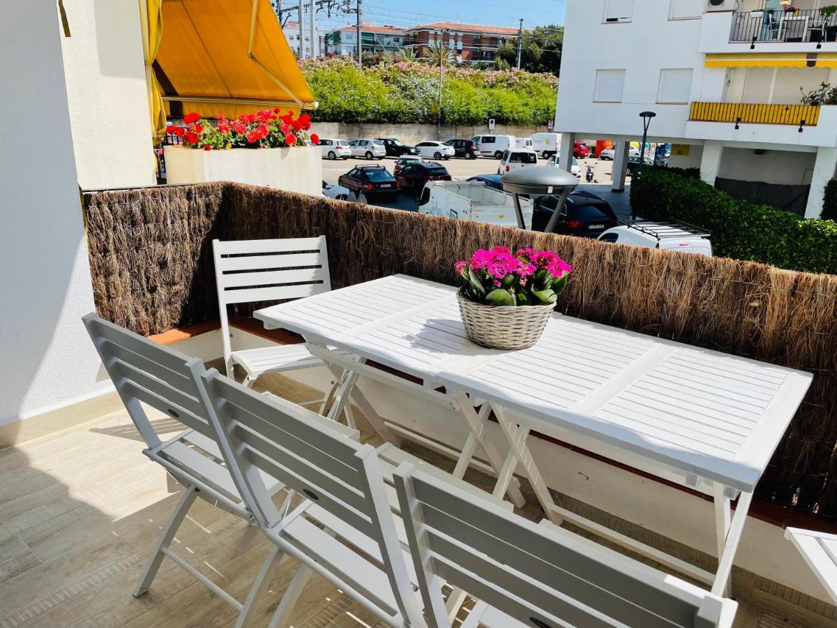 Sitges Spaces Oasis Suites- 4 Bedroom, 4 Ensuite Bathrooms, Terrace, Pool, Sitges Centre Kültér fotó