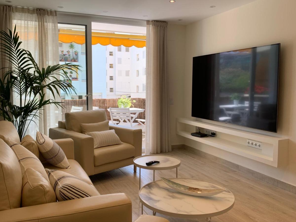 Sitges Spaces Oasis Suites- 4 Bedroom, 4 Ensuite Bathrooms, Terrace, Pool, Sitges Centre Kültér fotó